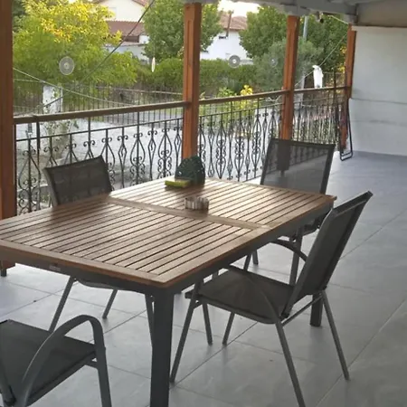 Дом отдыха Kasiani House